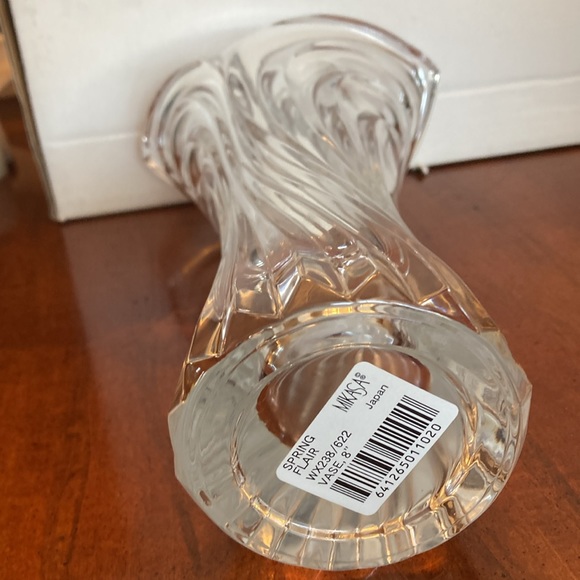 Brand New Mikasa Spring Flair Vase with box 8 inches - Picture 4 of 4
